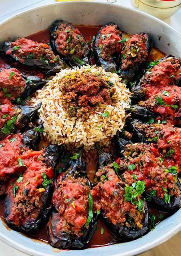 Karniyarik – Meat Stuffed Eggplants