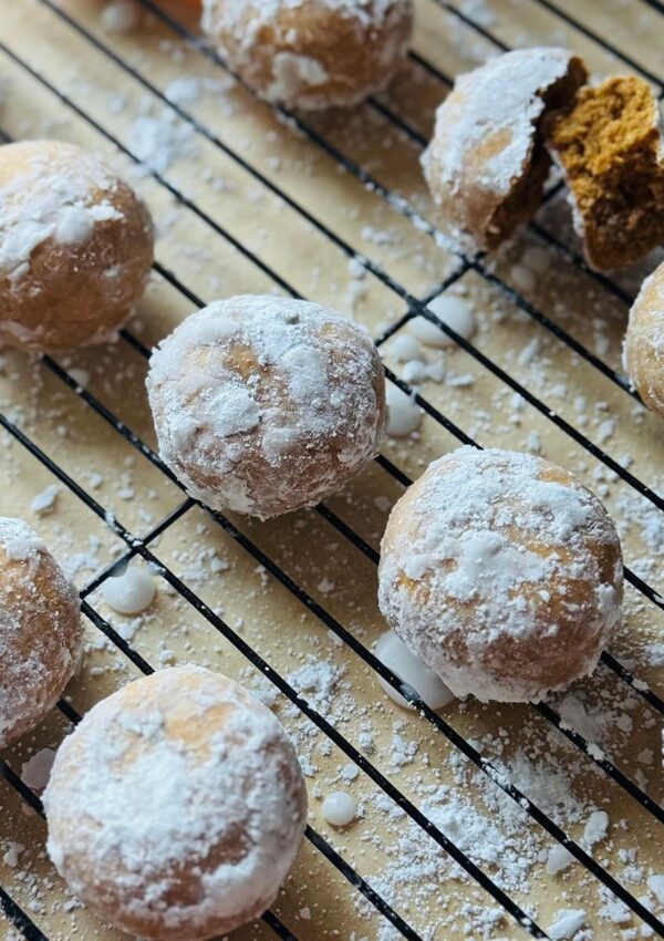 Spiced Holiday Pryaniki Cookies – Ginger Cookies